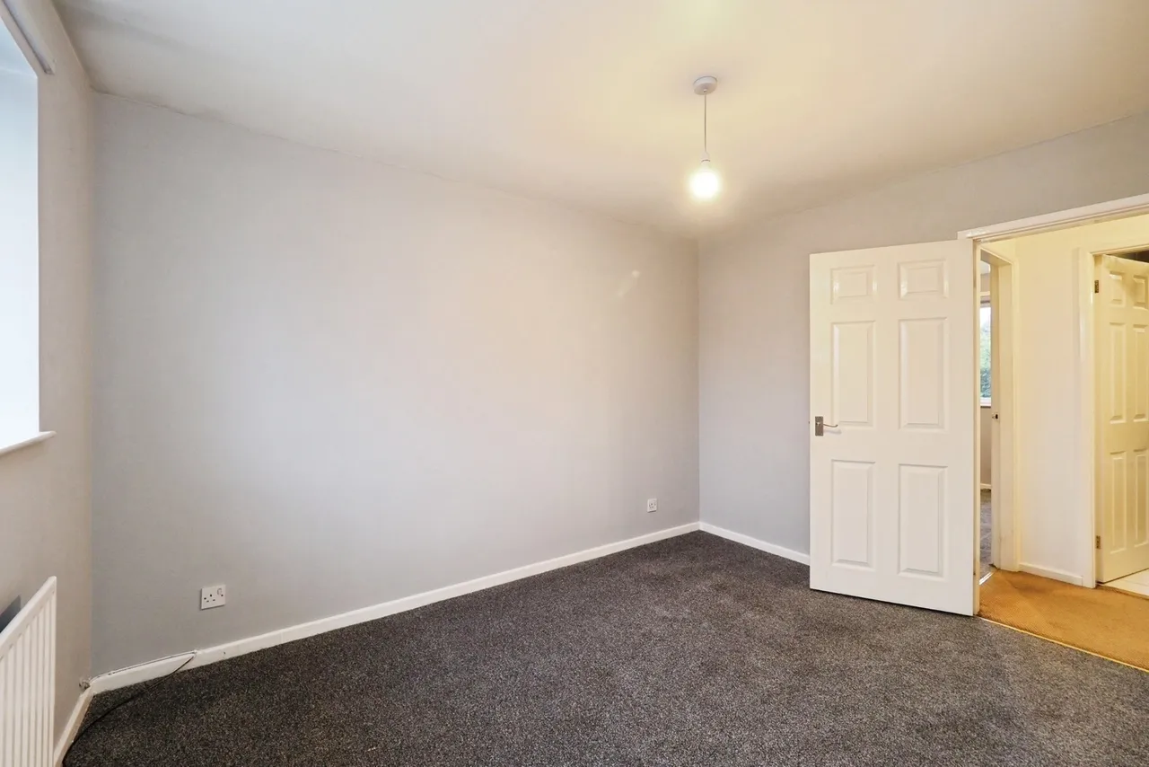 Albert Avenue, New Whittington, Chesterfield, Derbyshire, S43, photo 11