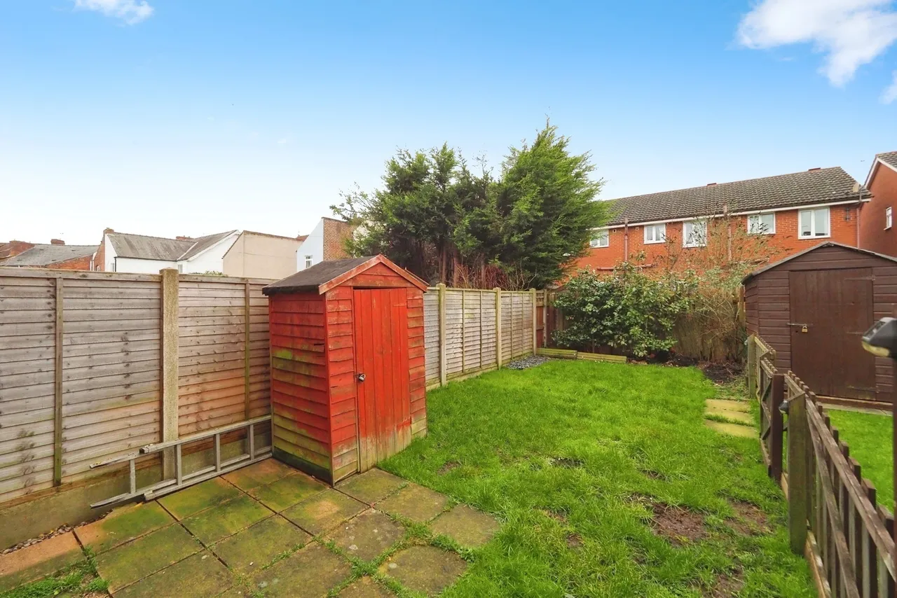 Albert Avenue, New Whittington, Chesterfield, Derbyshire, S43, photo 18