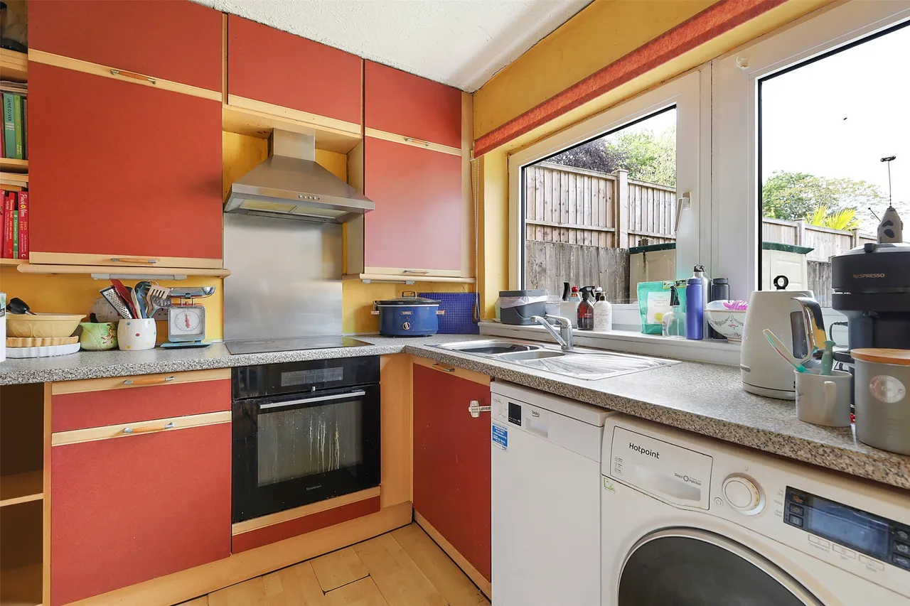 Windmill Drive, Reigate, RH2, photo 7