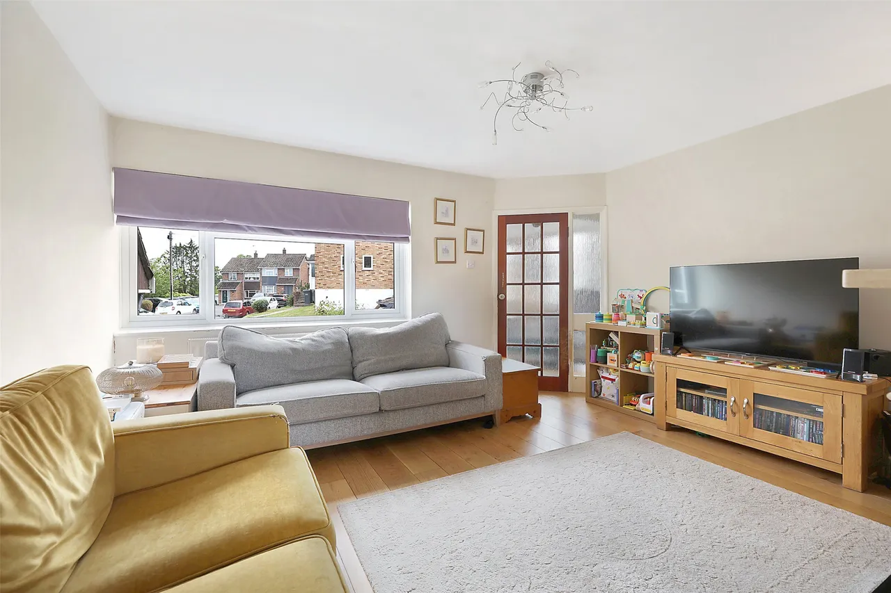 Windmill Drive, Reigate, RH2, photo 11