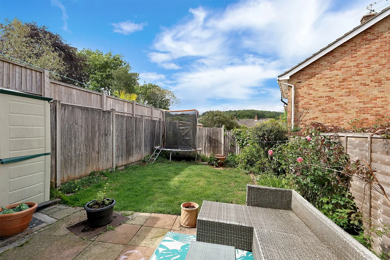 Windmill Drive, Reigate, RH2, photo 3