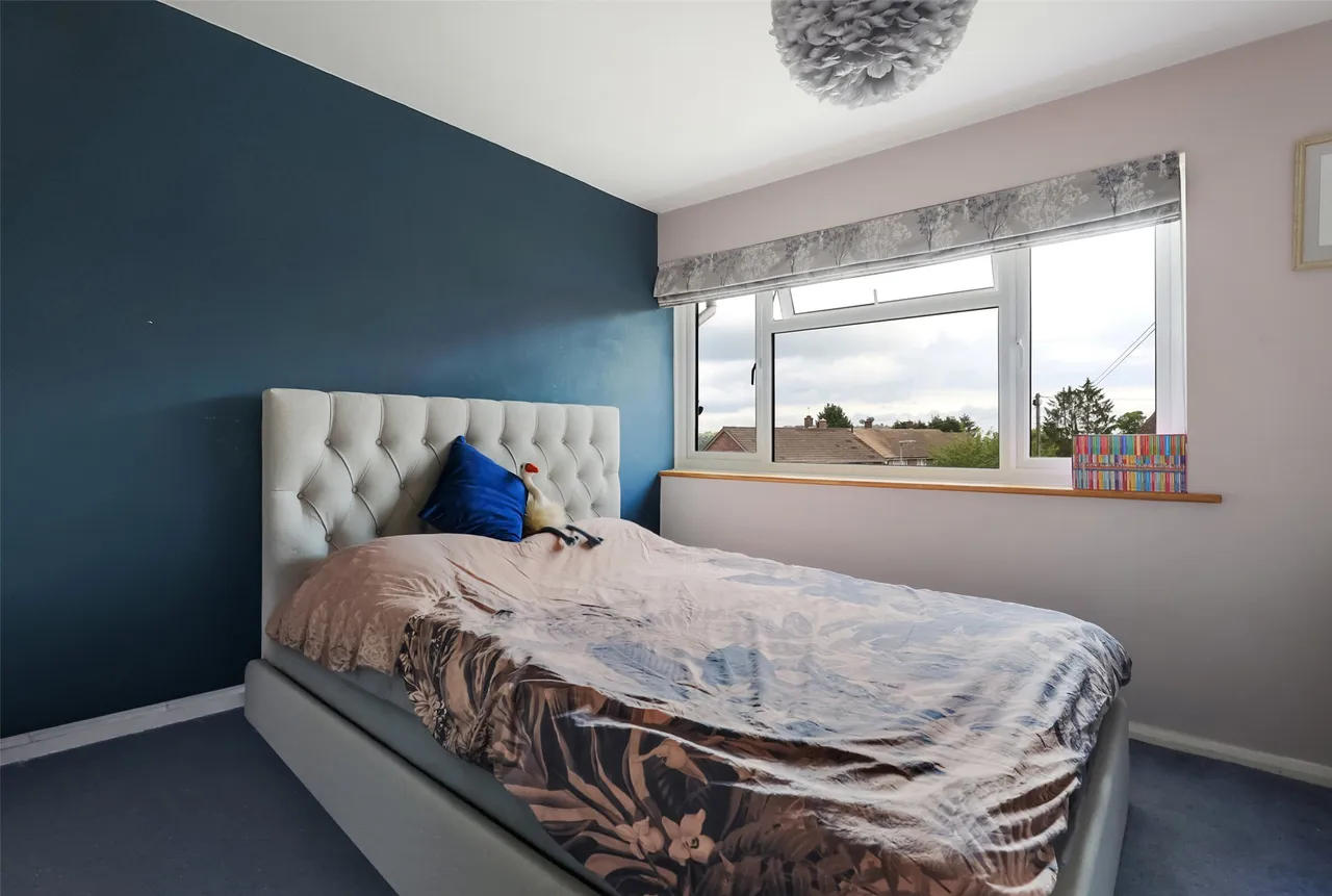 Windmill Drive, Reigate, RH2, photo 6