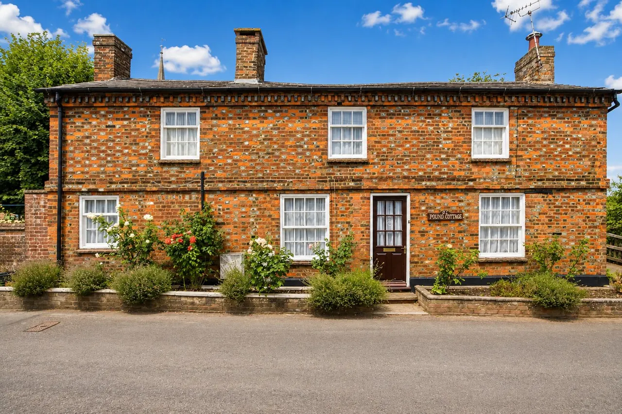 3 bed house for sale, Trowley Hill Road, Flamstead, AL3