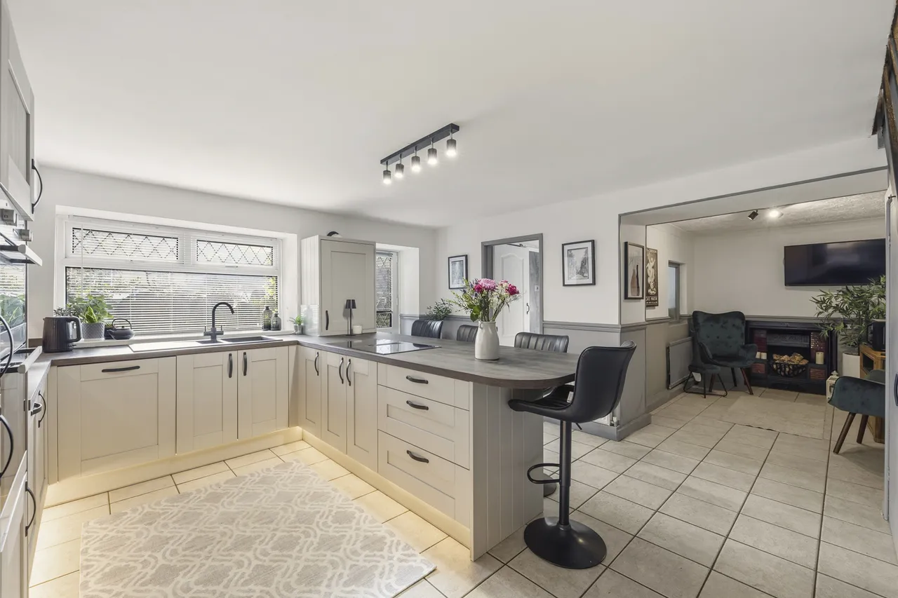 Woodland Road, Pontardawe, SA8 4HJ, photo 3