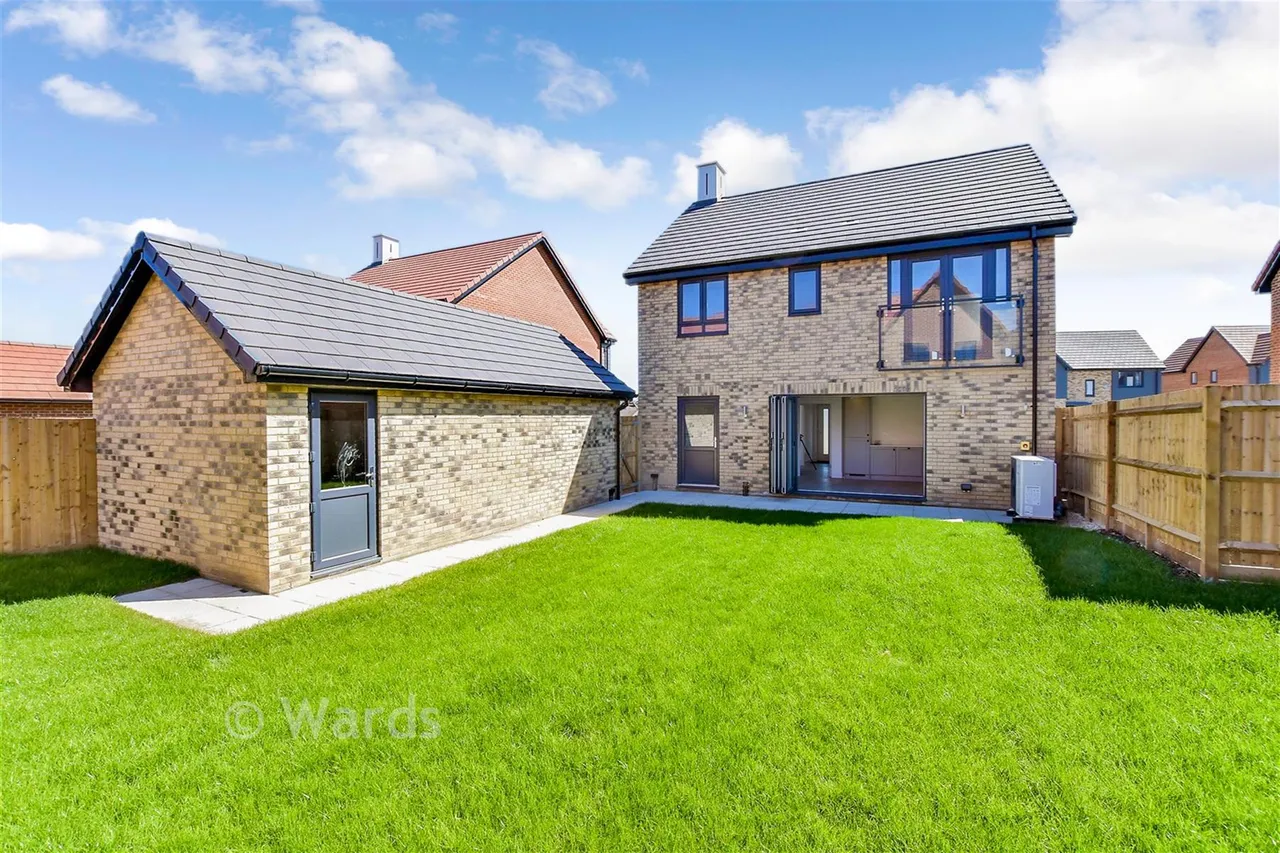 Dogwood Close, Faversham Lakes, ME13, photo 5