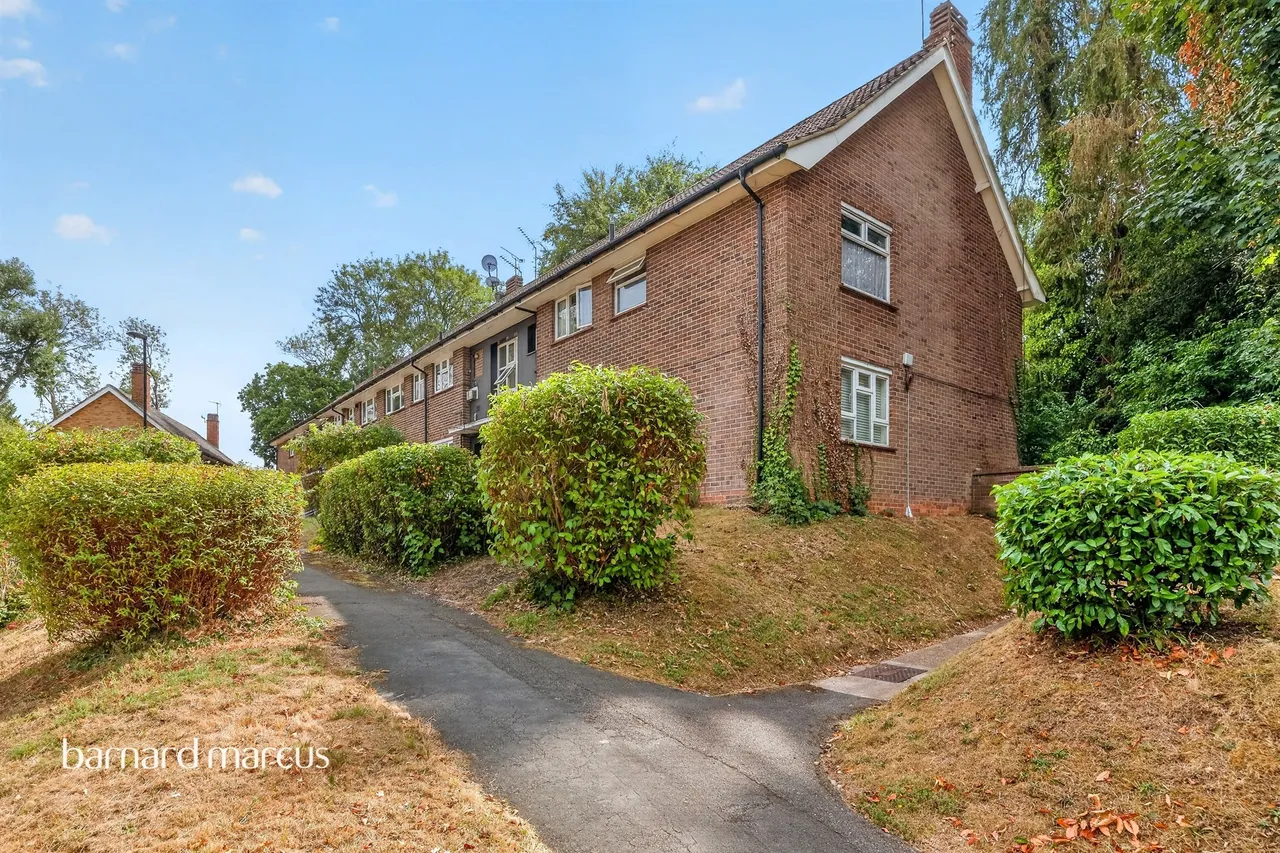 Hayes Lane, Kenley, CR8, photo 16