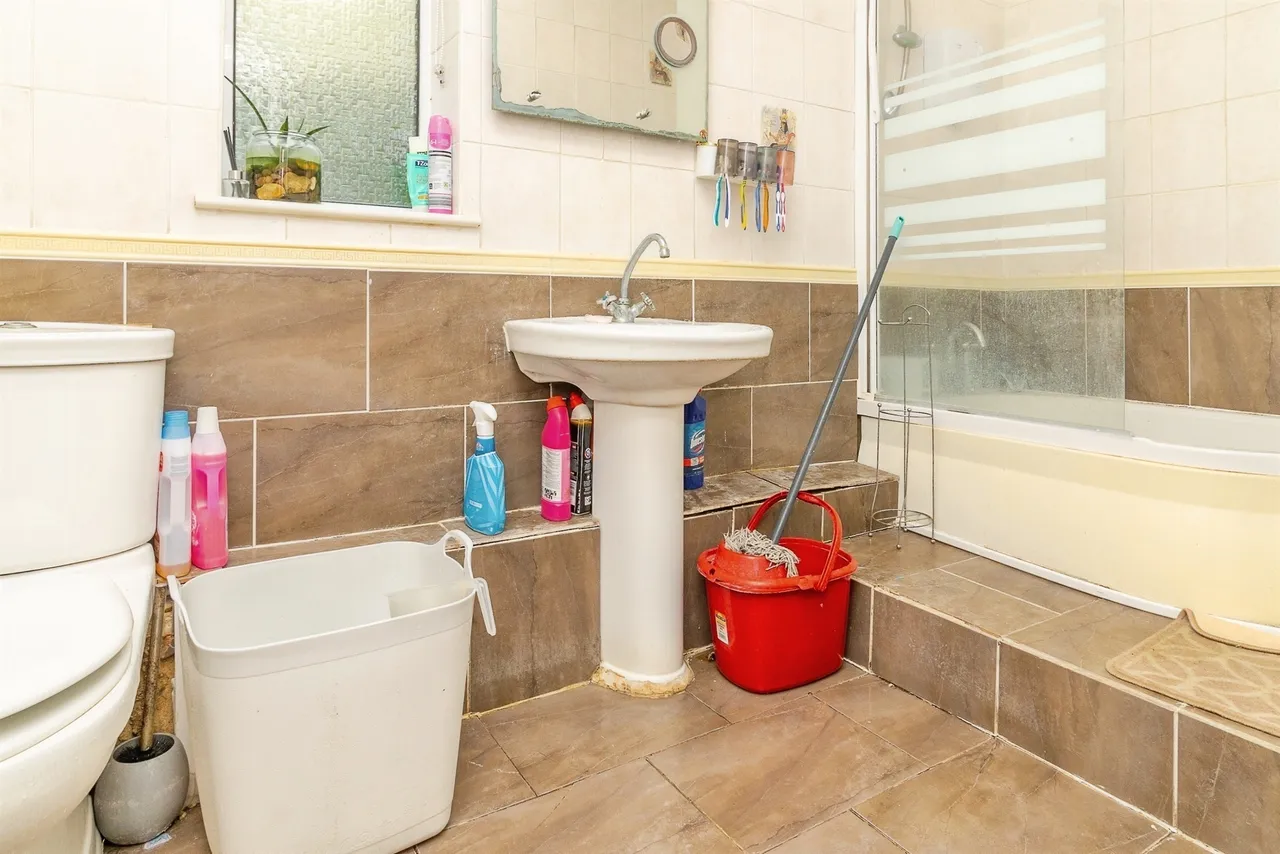 North Street, Bletchley, MK2, photo 15