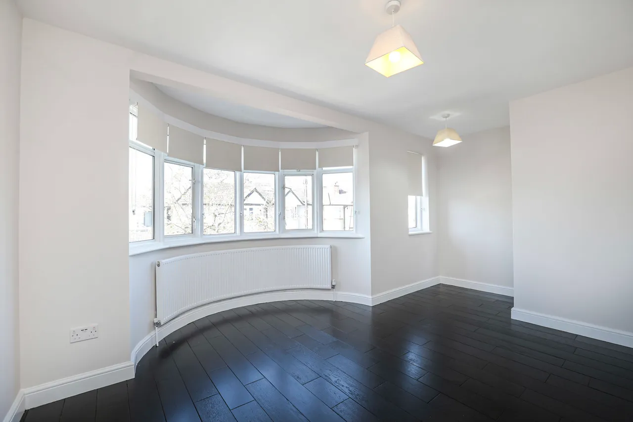 Beverley Road, Ruislip Manor Fees Apply, HA4, photo 9
