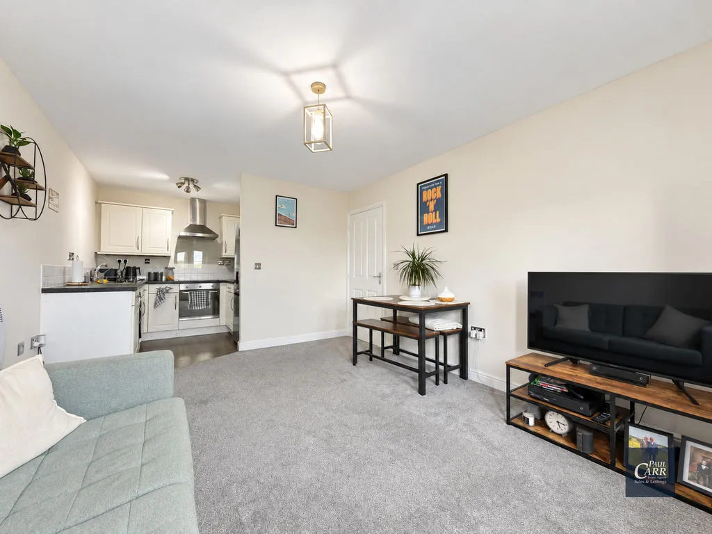 Blue Cedar Drive, Streetly, B74, photo 3