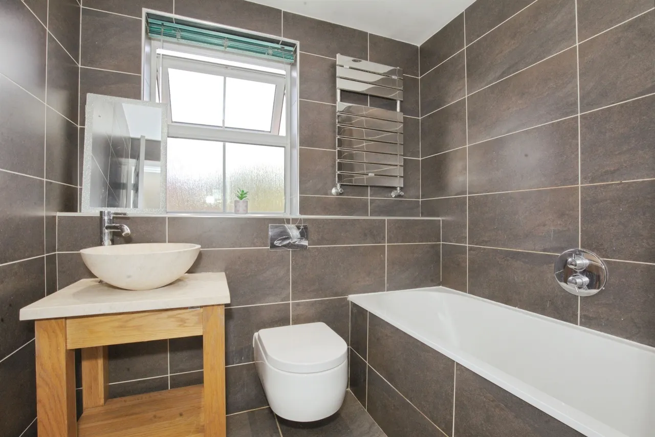 Webbs Court, Northwich, CW9, photo 17