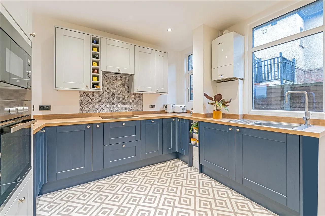 Holly Bush Lane, Hampton, TW12 2QR, photo 5