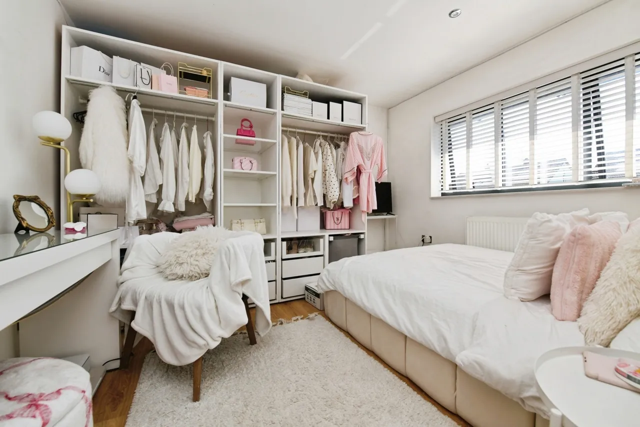 Mendip Crescent, Westcliff-on-Sea, Essex, SS0, photo 9