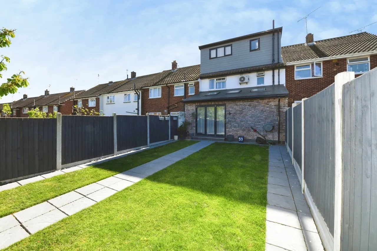 Mendip Crescent, Westcliff-on-Sea, Essex, SS0, photo 25