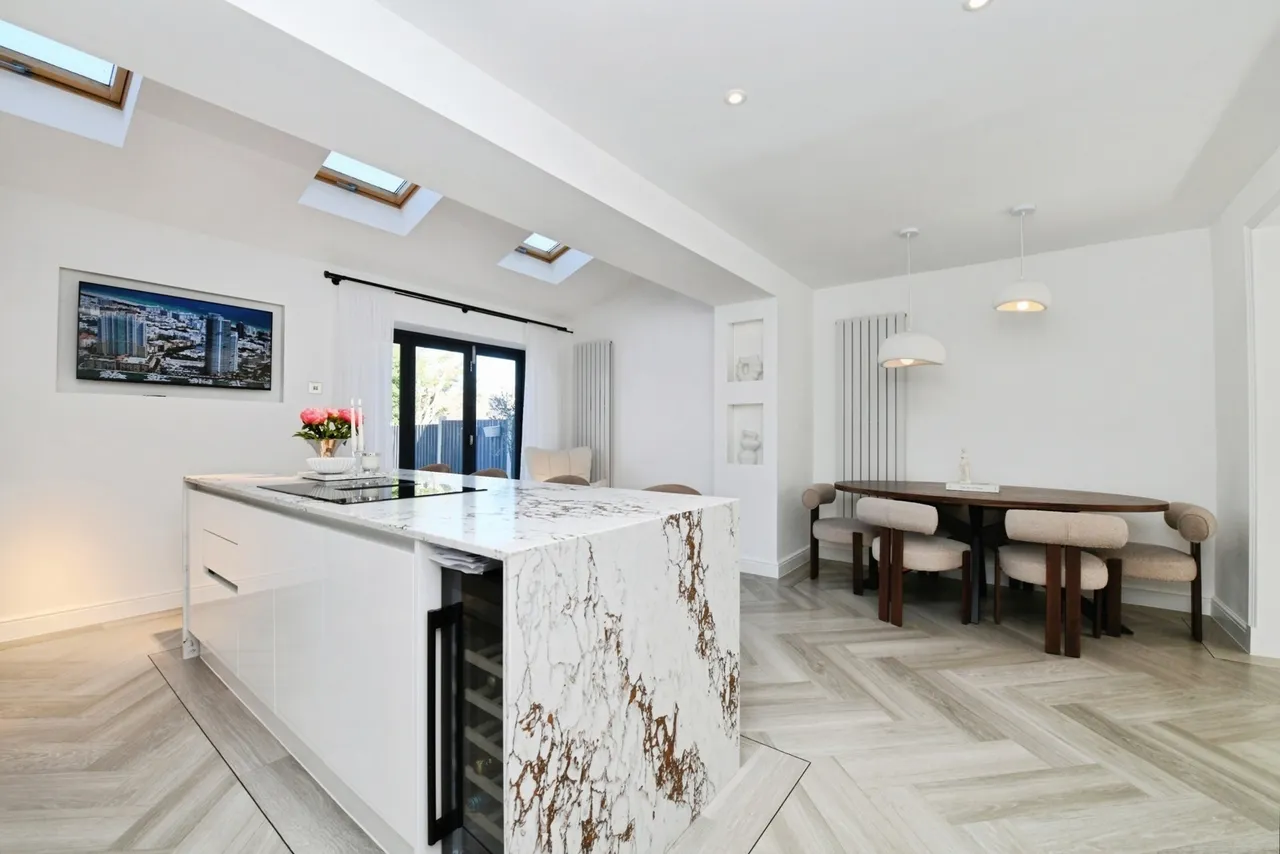 Mendip Crescent, Westcliff-on-Sea, Essex, SS0, photo 14