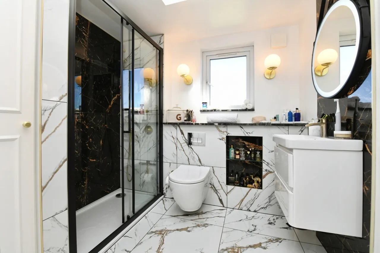Mendip Crescent, Westcliff-on-Sea, Essex, SS0, photo 8