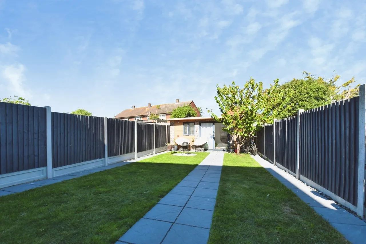 Mendip Crescent, Westcliff-on-Sea, Essex, SS0, photo 12