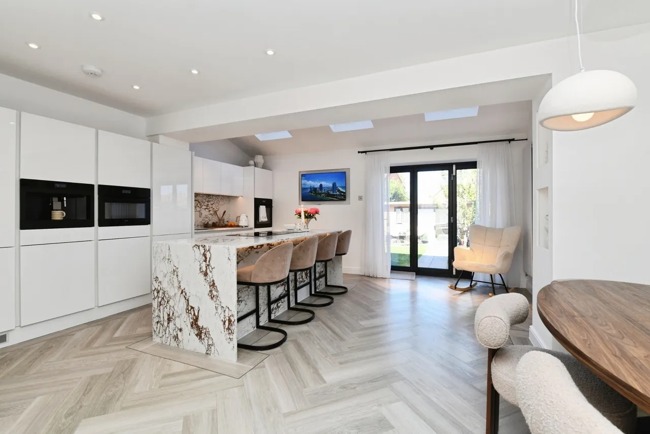 Mendip Crescent, Westcliff-on-Sea, Essex, SS0, photo 4