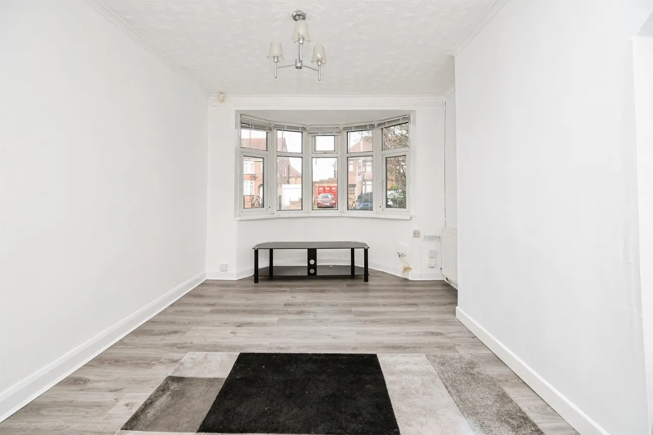 Ashes Road, Oldbury, B69, photo 7