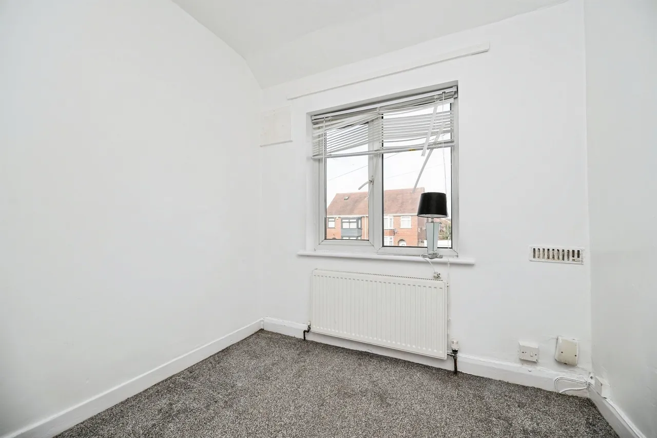 Ashes Road, Oldbury, B69, photo 8