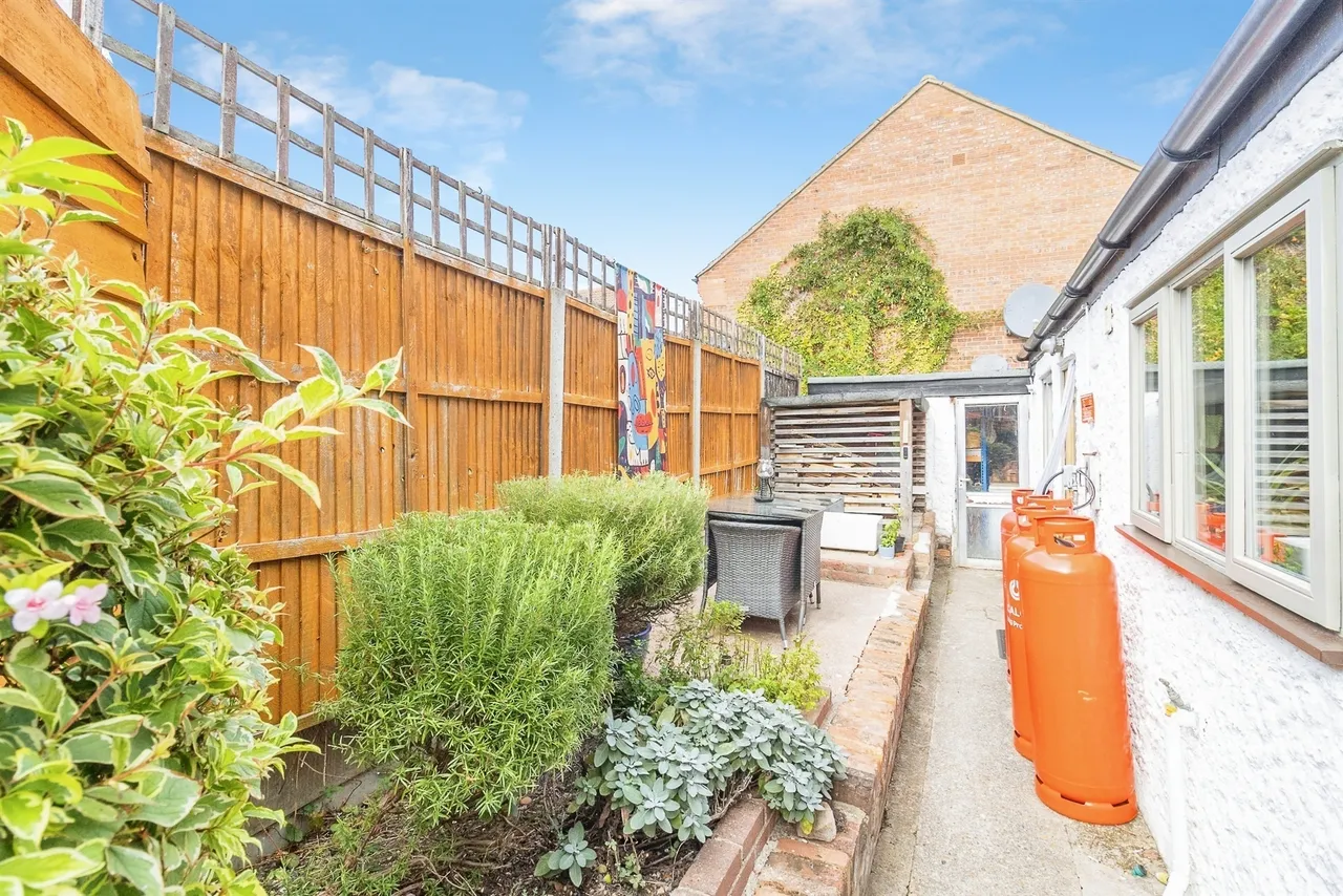 Bedford Road, Houghton Conquest, MK45, photo 20