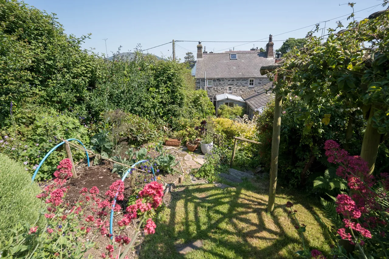 Wernlas, Lon Gerddi, Edern, Pwllheli, Gwynedd, LL53 8YP, photo 4