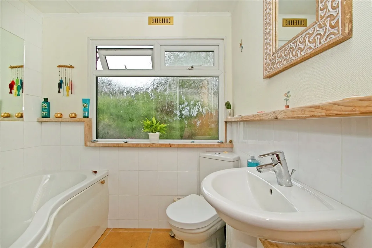 Cosawes Park Homes, Perranarworthal, TR3, photo 11