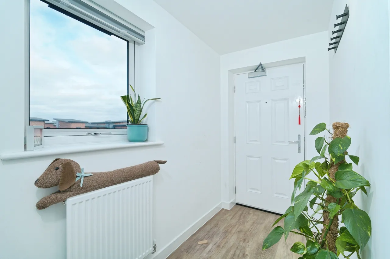 Newman Square, Solihull, B90, photo 5