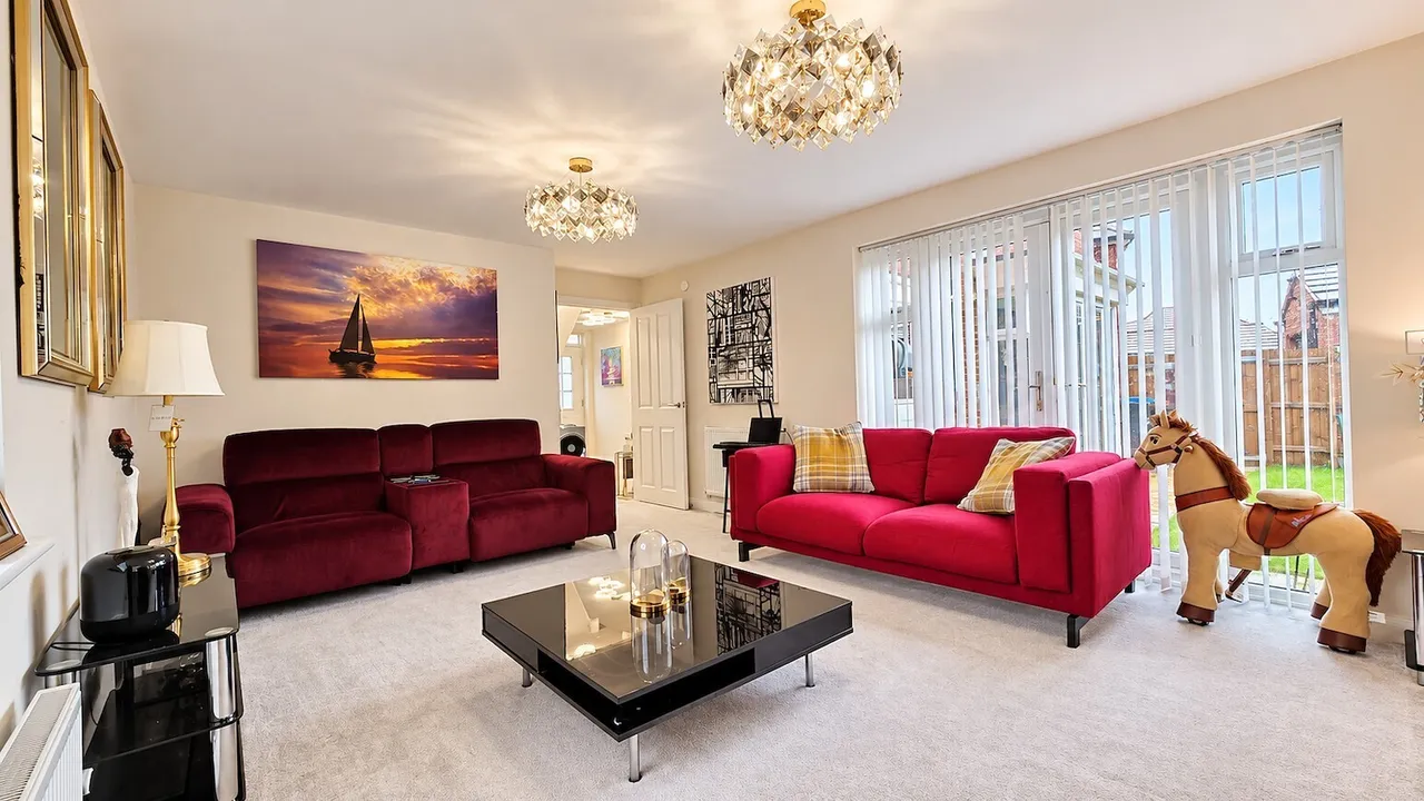 Clements Drive, Eaton Leys, MK17, photo 2