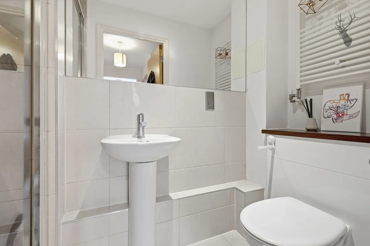 Trevithick Way, London, E3, photo 11