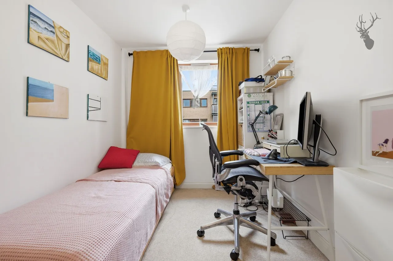 Trevithick Way, London, E3, photo 9