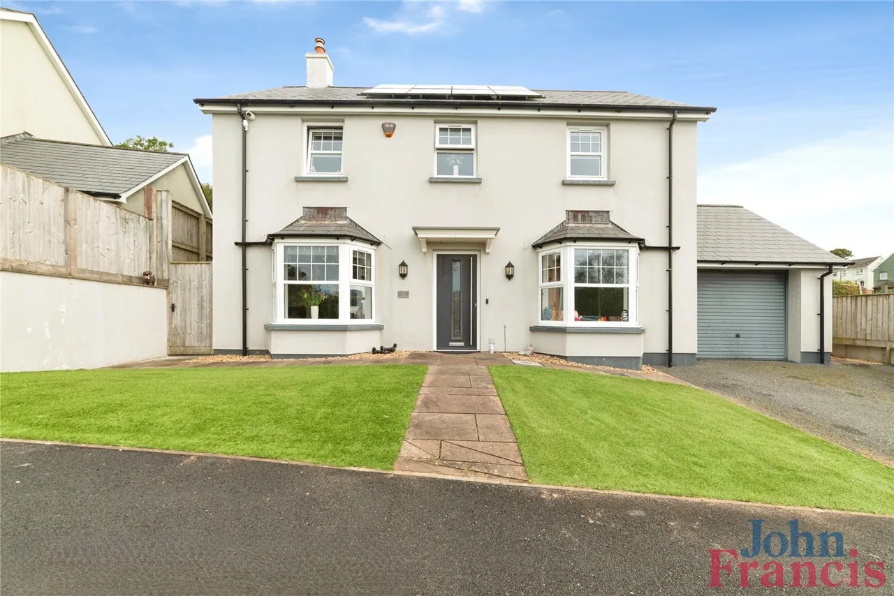 4 bed house for sale, Knights Court, Templeton, SA67