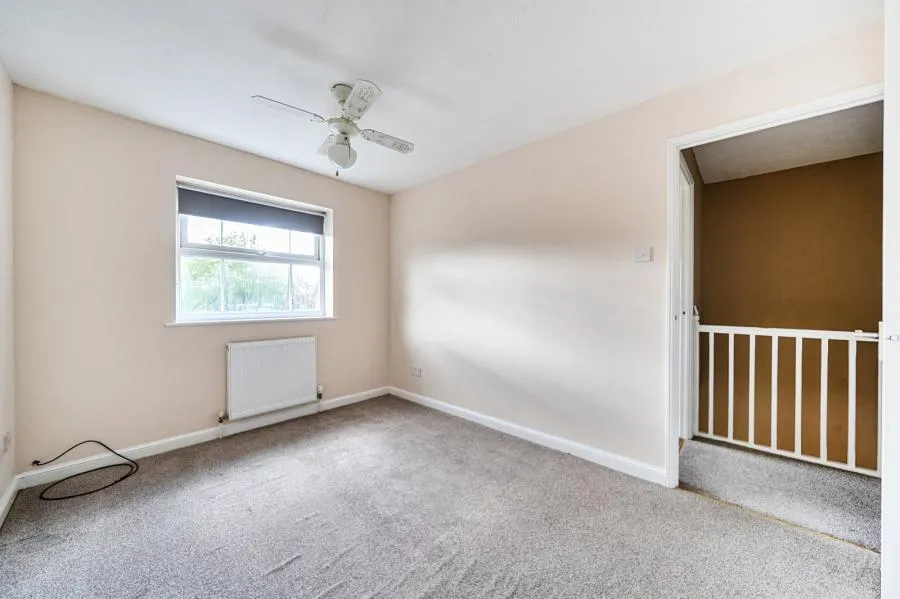 Morris Court, Aylesbury, HP21, photo 10