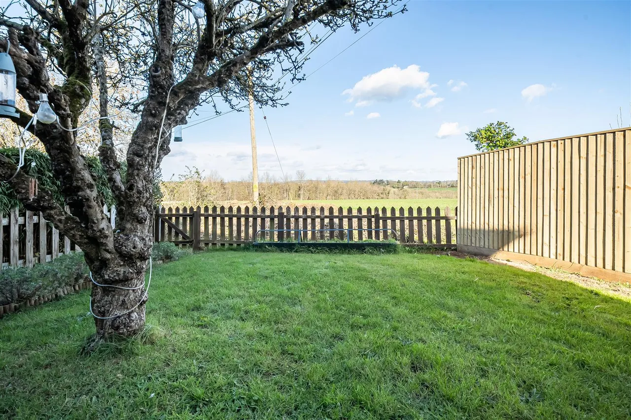 Norley Lane, Studley, SN11, photo 2
