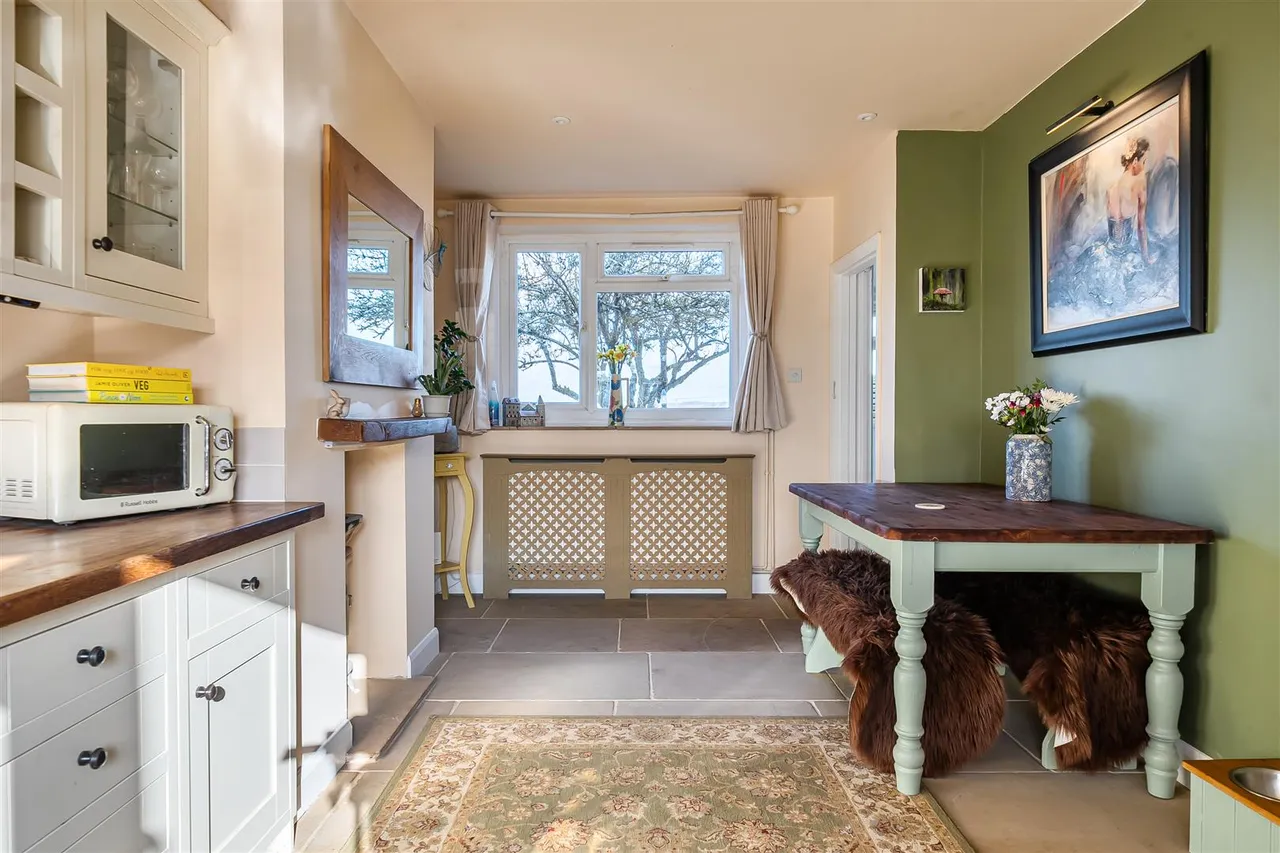 Norley Lane, Studley, SN11, photo 6