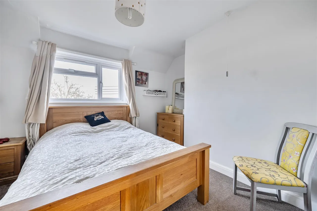 Norley Lane, Studley, SN11, photo 15
