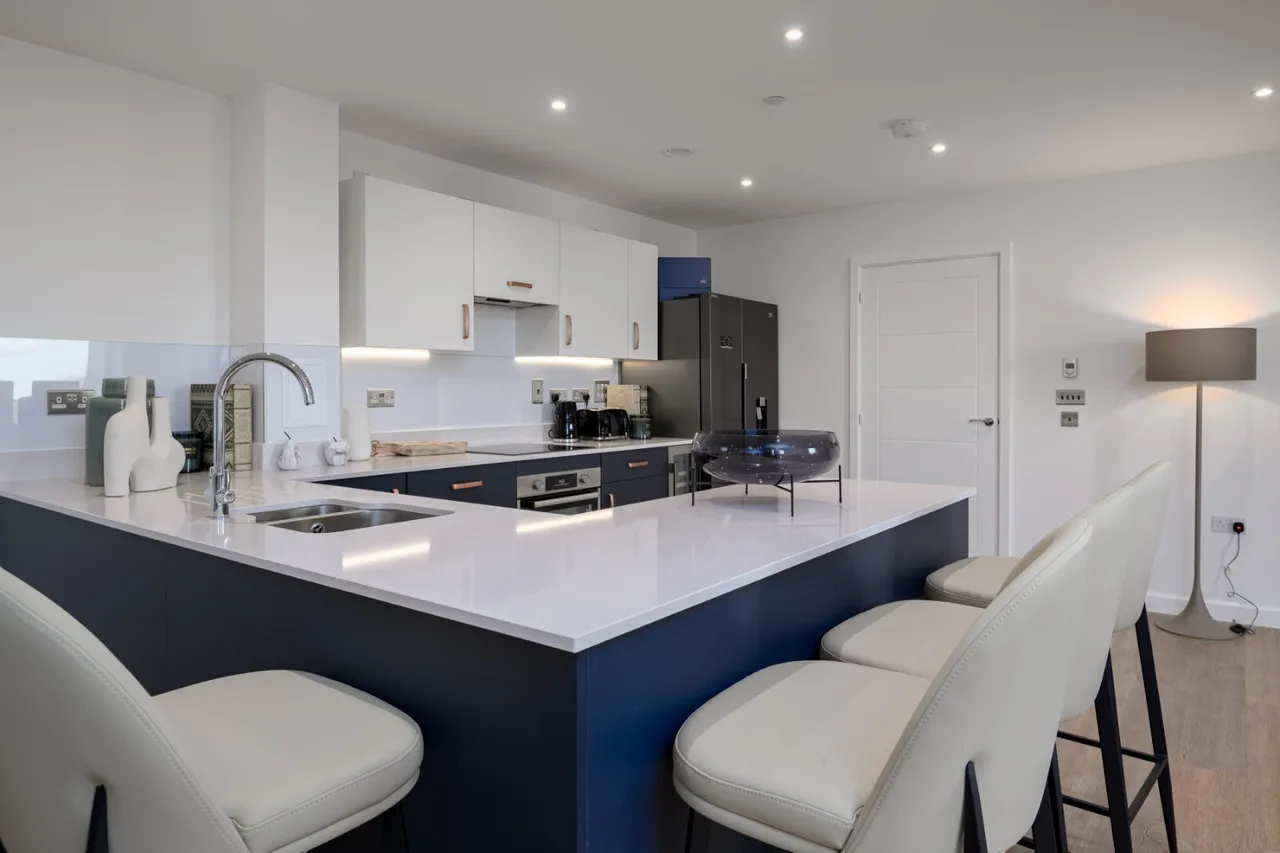 Station Avenue, Walton-On-Thames, KT12, photo 13