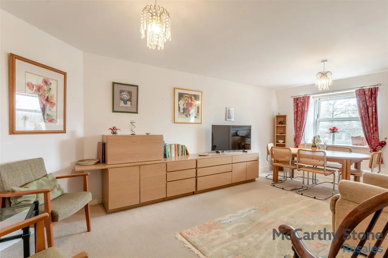 College Way, Welwyn Garden City, AL8, photo 2