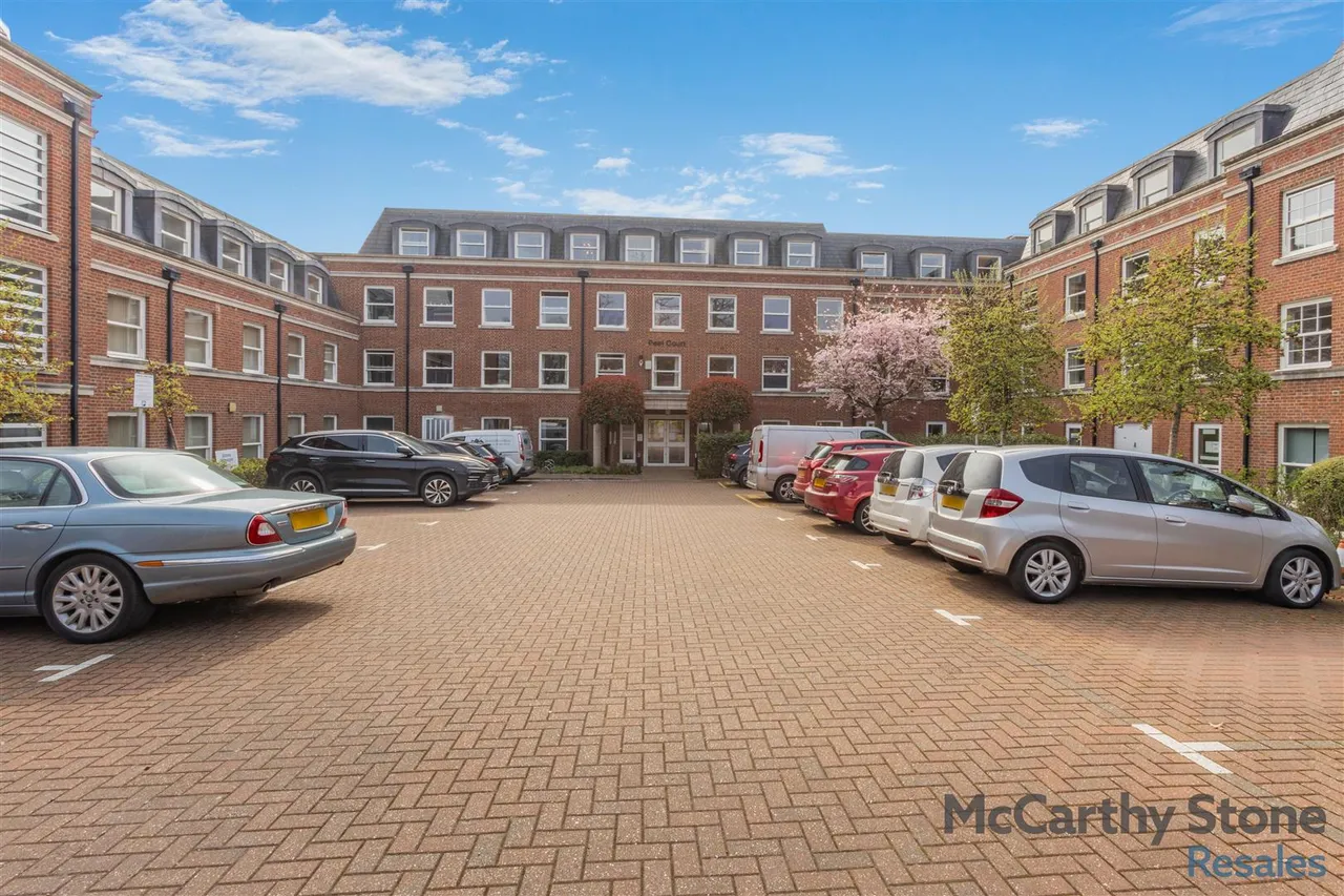 College Way, Welwyn Garden City, AL8, photo 29