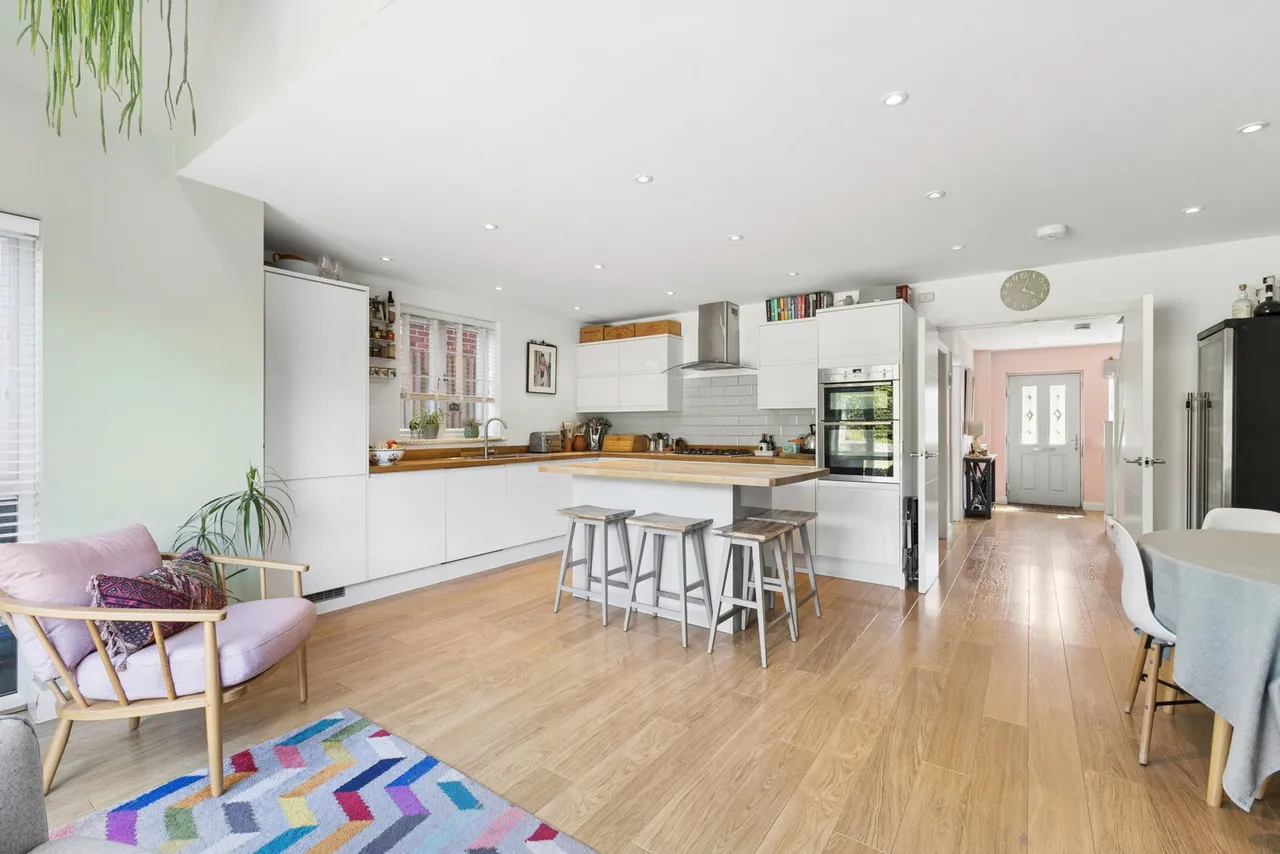 Sussex Mews, Cheltenham, GL52, photo 5