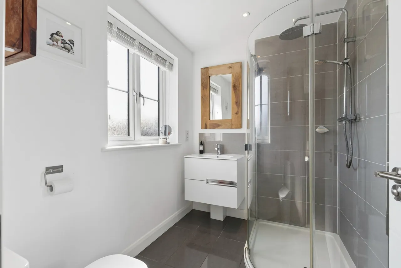 Sussex Mews, Cheltenham, GL52, photo 11