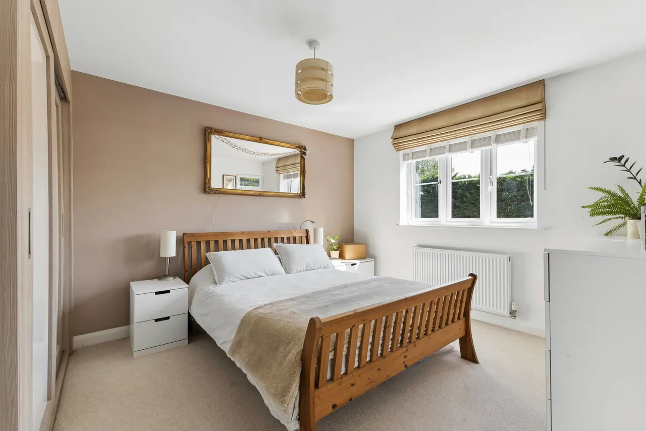 Sussex Mews, Cheltenham, GL52, photo 9
