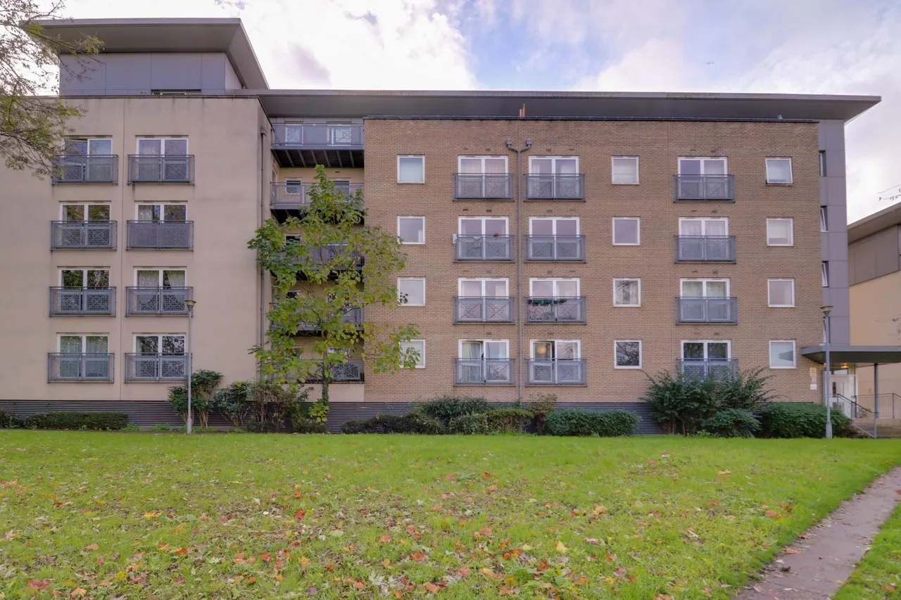 Cline Road, London, N11, photo 6