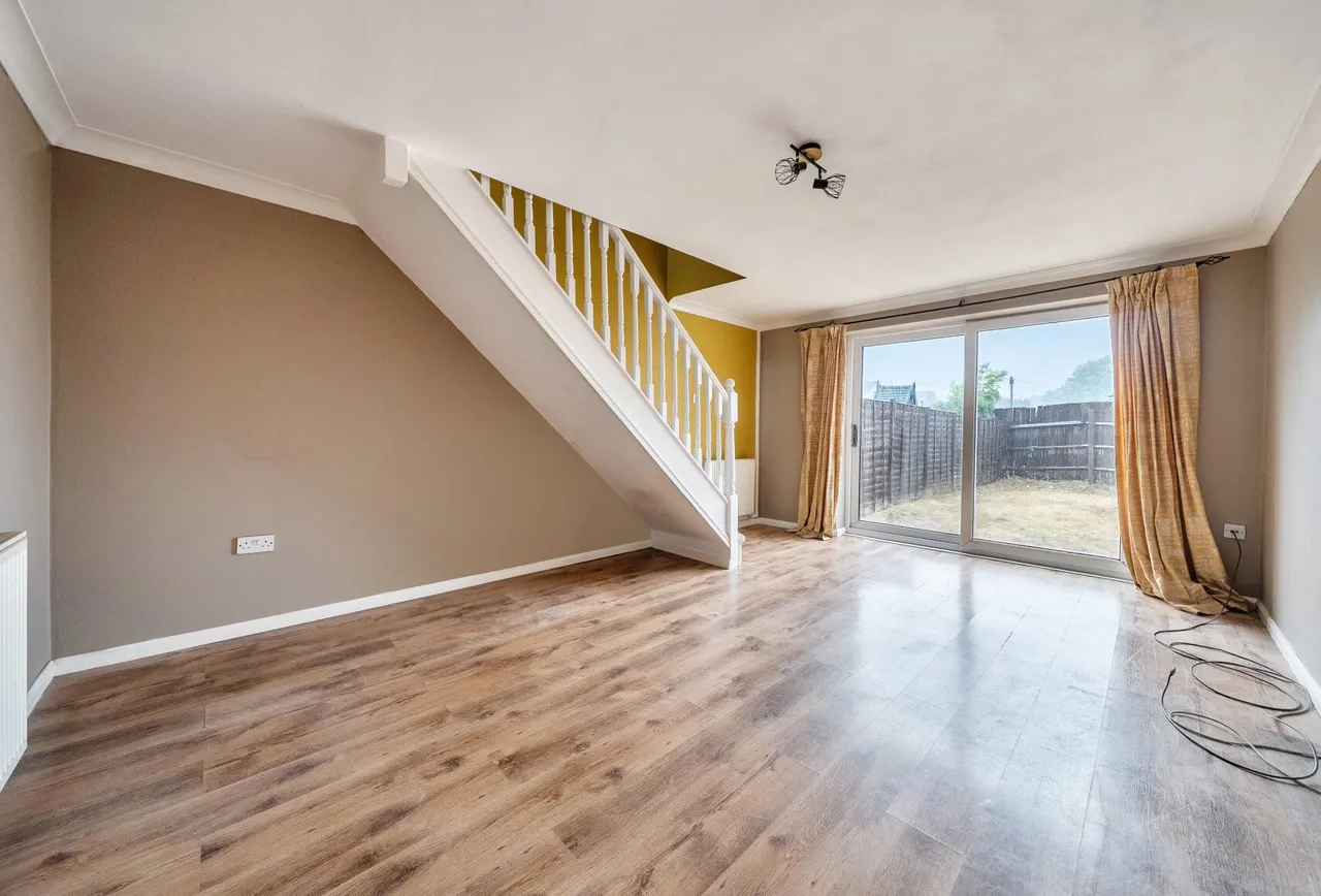 Coventry Close, Tewkesbury, GL20 5HR, photo 3