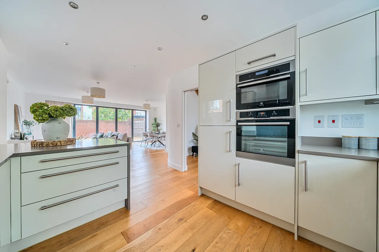 Teeton Mill Place, Newbury, RG14, photo 2
