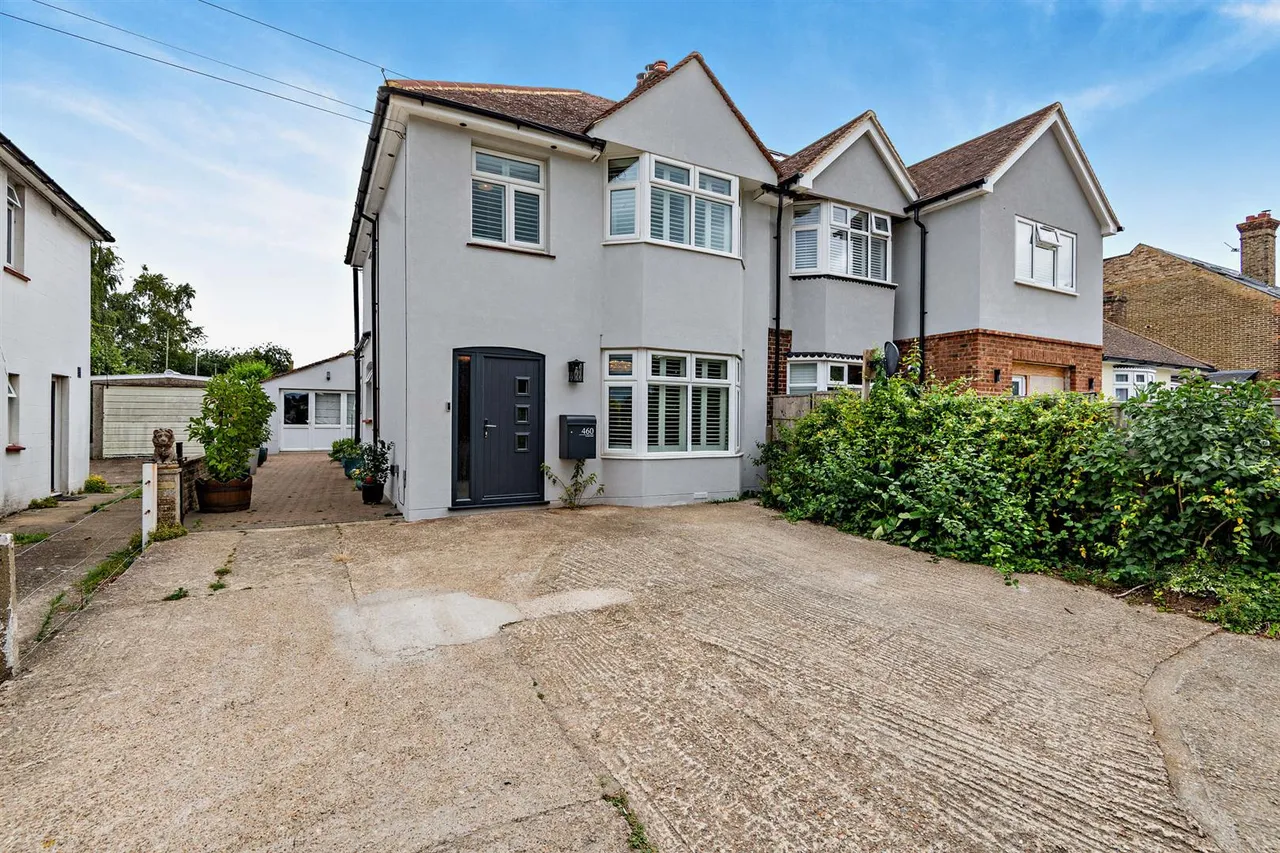 London Road, Ditton, photo 3