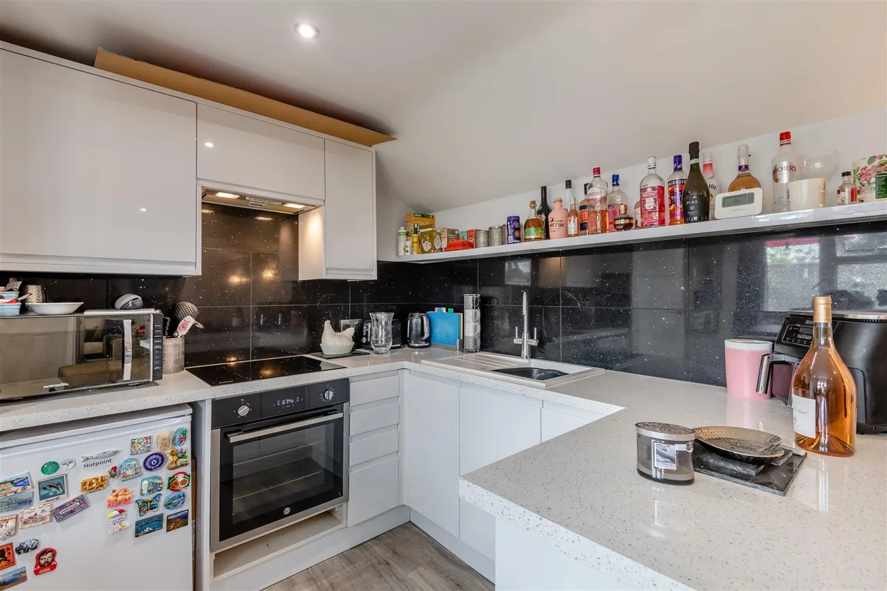 London Road, Ditton, photo 19