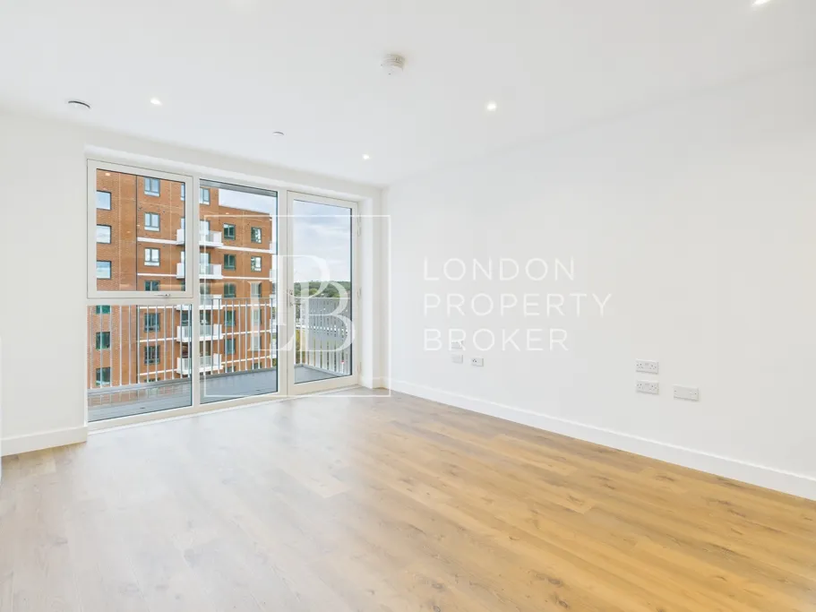 Pettman Crescent, London, SE28, photo 6