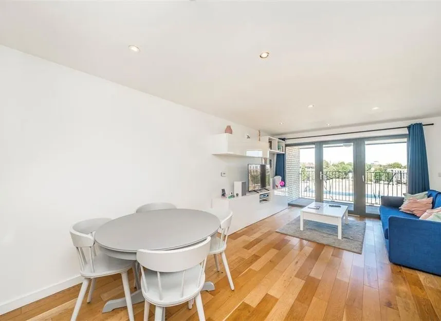 Bramah Road, Oval, SW9, photo 2