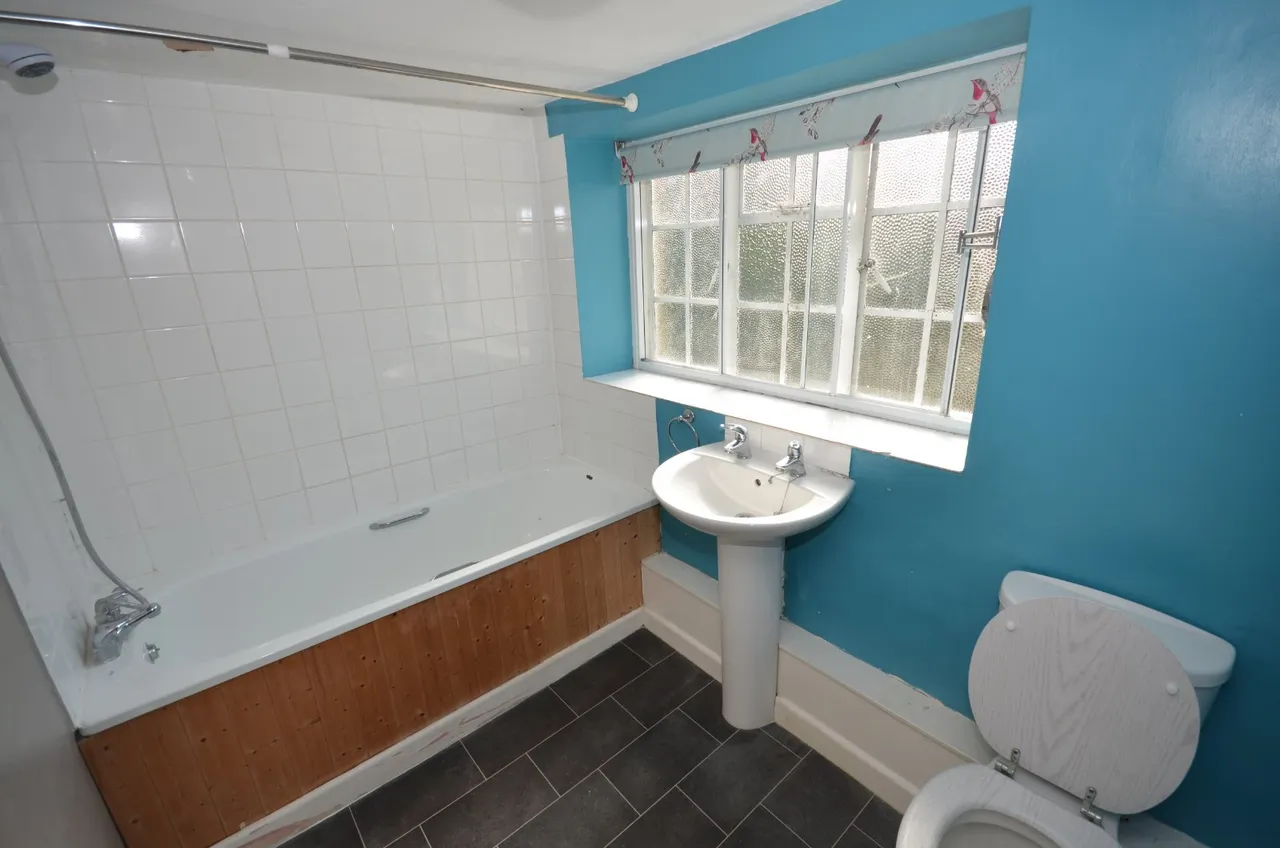 Church Street, Winterbourne Stoke, Salisbury, Wiltshire, SP3 4SW, photo 6