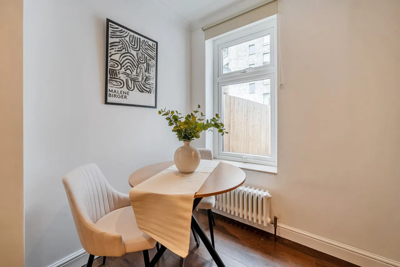 Emanuel Avenue, Acton, London, W3, photo 12